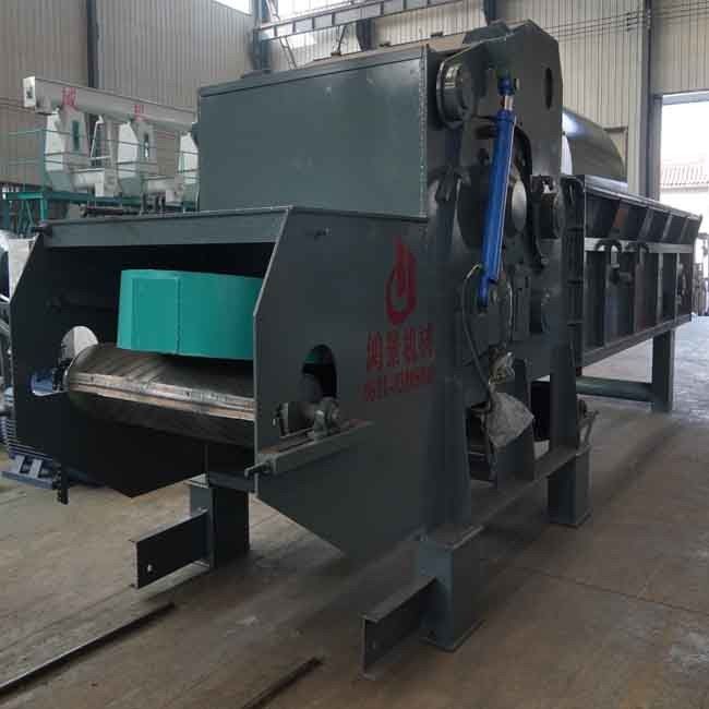 2HP-10HP آلة تشيبر الخشب مع 30-50 بوصة الأبعاد 2-6 بوصة سعة تشيبينغ